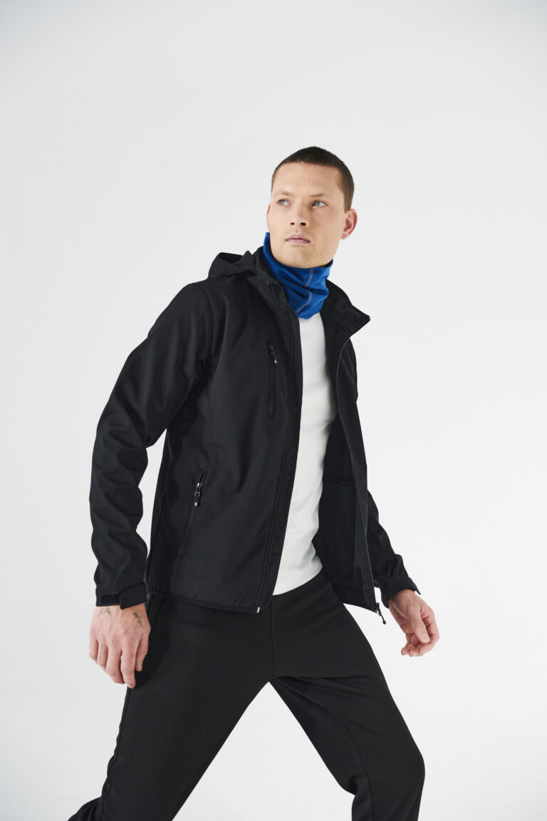 Clique Classic Hoody Softshell Jacket gedragen